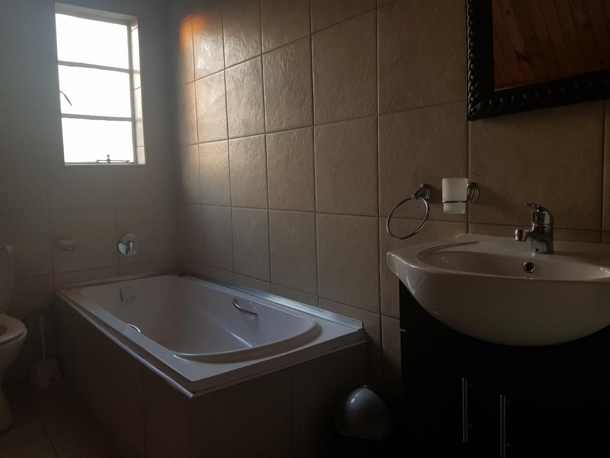 Weeping Willow Midrand Exterior foto
